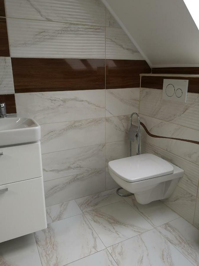 Centrum Apartman Leyla 巴尔代约夫 外观 照片